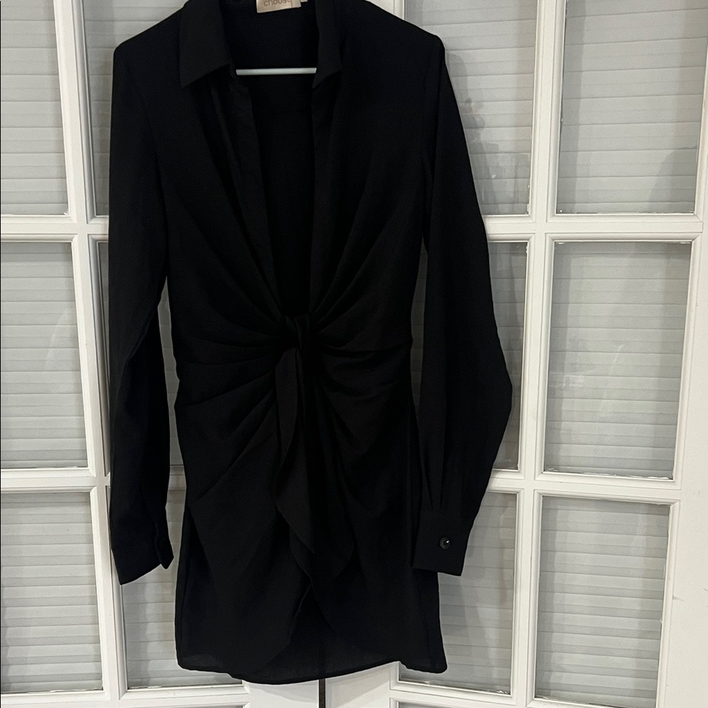 Elegant Black Long-Sleeve Blouse